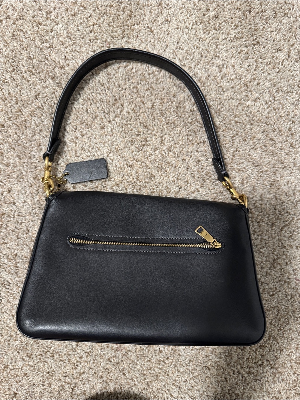Coach Black Leather Shoulder Bag with Gold 'C' Clasp - Picture 3 of 3